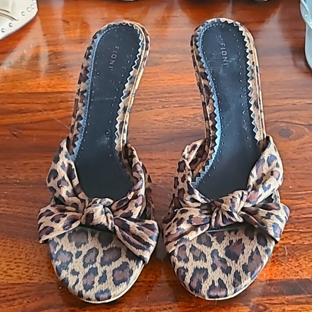Fioni Womens Shoes  Size  Animal Slip On Heels Sandals